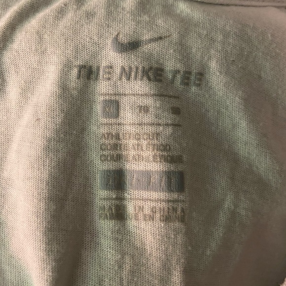 Nike Athletic Cut Tank Dri Fit - Picture 3 of 6